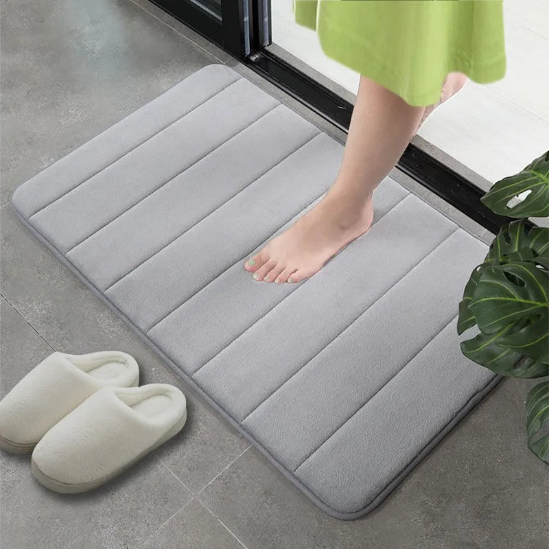 Tapete AquaPlush: Conforto Absorvente para seus Pés, Luxo para seu Banheiro!